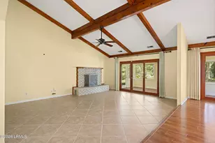 31 Chesterfield Lake Dr, Beaufort, SC 29906 - Photo 5