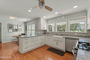257 Pleasant Point Dr, Beaufort, SC 29907 - Photo 9