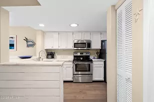 1 Tanglewood Dr, Hilton Head Island, SC 29928 - Photo 5