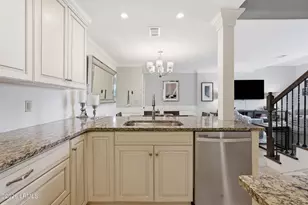 18 Lighthouse Ln, Hilton Head Island, SC 29928 - Photo 21