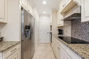 18 Lighthouse Ln, Hilton Head Island, SC 29928 - Photo 19