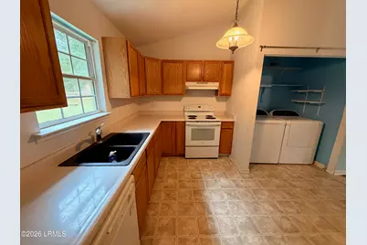 82 Pelican Circle, Beaufort, SC 29906 - Photo 5