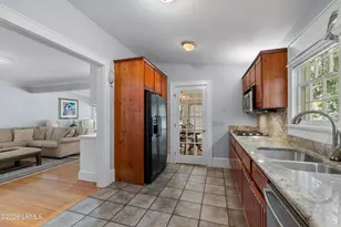 310 Hancock St, Beaufort, SC 29902 - Photo 11