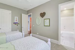 21 Ribaut Dr, Hilton Head, SC 29926 - Photo 33