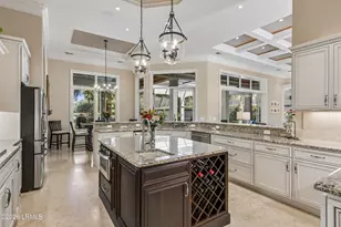 526 Colonial Dr, Hilton Head Island, SC 29926 - Photo 11