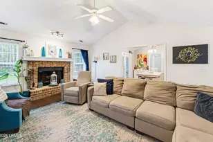 11 Lucerne Ave, Beaufort, SC 29907 - Photo 9