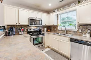 11 Lucerne Ave, Beaufort, SC 29907 - Photo 13