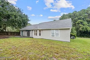 51 Southern Magnolia Dr, Beaufort, SC 29907 - Photo 9