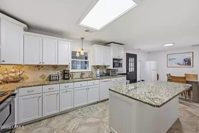 14 Marblehead Road, Hilton Head, SC 29926 - Photo 11