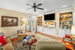 895 Ribaut Rd, Beaufort, SC 29902 - Photo 7