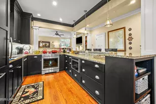 895 Ribaut Rd, Beaufort, SC 29902 - Photo 9