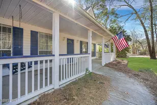 19 Le Moyne Dr, Beaufort, SC 29907 - Photo 3
