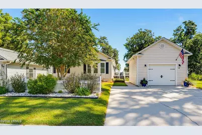 47 White Pond Boulevard, Beaufort, SC 29902 - Photo 3