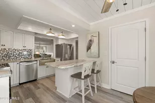 655 Newhaven Ct, Ladys Island, SC 29920 - Photo 7