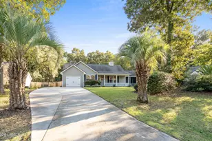 19 Lucerne Ave, Beaufort, SC 29907 - Photo 1