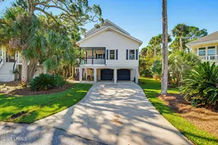 298 White Tail Ct, Ladys Island, SC 29920 - Photo 3
