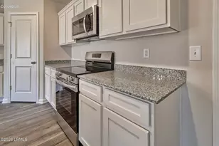 142 Jinks St, Yemassee, SC 29945 - Photo 5