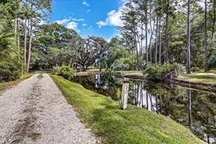 50 Honeysuckle Ln, Beaufort, SC 29907 - Photo 13