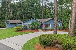 6 Sunflower Ct, Hilton Head, SC 29926 - Photo 3