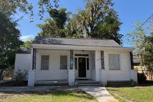 1106 Harrington St, Beaufort, SC 29902 - Photo 1