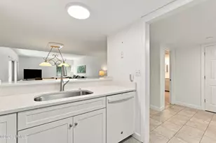 22 Lighthouse Rd, Hilton Head, SC 29928 - Photo 13