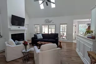 77 James F Byrnes St, Beaufort, SC 29907 - Photo 5
