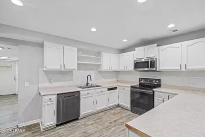13 Marshland Road, Hilton Head, SC 29926 - Photo 5