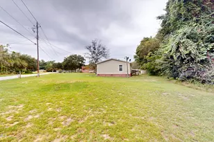 884 Seaside Rd, Saint Helena Island, SC 29920 - Photo 31
