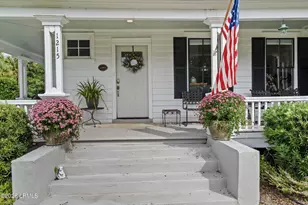 1215 Prince St, Beaufort, SC 29902 - Photo 3