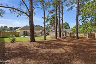 14 Rebecca Cir, Hilton Head, SC 29926 - Photo 5