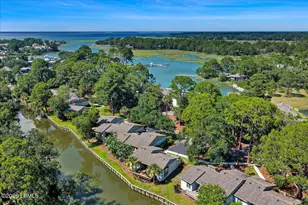 226 S Sea Pines Dr, Hilton Head Island, SC 29928 - Photo 59