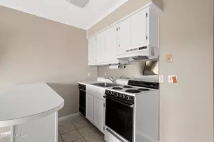 40 Folly Field Rd, Hilton Head, SC 29928 - Photo 11