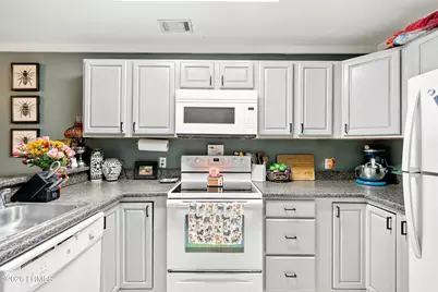 2304 Pine S #12, Beaufort, SC 29902 - Photo 3