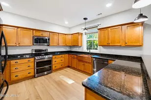 111 Marsh Dr, Beaufort, SC 29907 - Photo 11