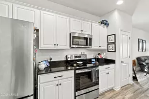 29 Chestnut St, Beaufort, SC 29906 - Photo 13