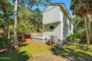 107 Sea Otter Ln, Ladys Island, SC 29920 - Photo 5