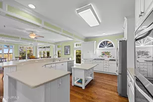 655 Island Cir E, Saint Helena Island, SC 29920 - Photo 13