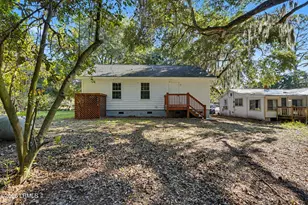 1254 Ribaut Rd, Beaufort, SC 29902 - Photo 27