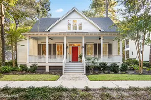 17 Newpoint Rd, Beaufort, SC 29907 - Photo 1
