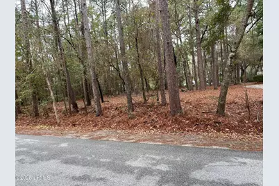 77 Wade Hampton Drive, Beaufort, SC 29907 - Photo 1