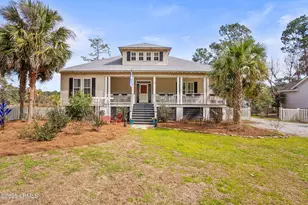 8 E River Dr, Beaufort, SC 29907 - Photo 1