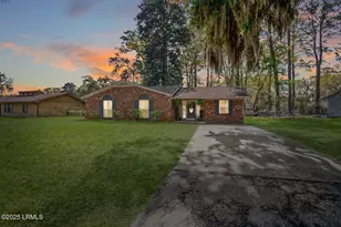 3012 Magnolia St, Beaufort, SC 29906 - Photo 1