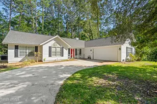 4 Moultrie Ct, Beaufort, SC 29907 - Photo 1