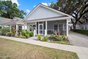 807 12th St, Port Royal, SC 29935 - Photo 1