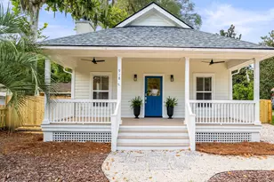 918 La Chere St, Beaufort, SC 29902 - Photo 1