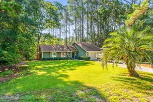 14 Wade Hampton Dr, Beaufort, SC 29907 - Photo 1