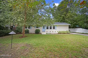 10 Mystic Cir, Beaufort, SC 29902 - Photo 1