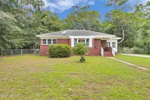 2405 Waverly Way, Beaufort, SC 29902 - Photo 1