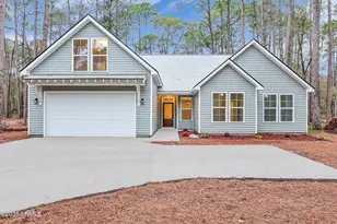 579 Sams Point Rd, Beaufort, SC 29907 - Photo 1