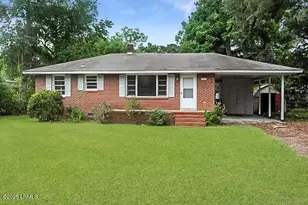 2912 Third St, Beaufort, SC 29902 - Photo 1
